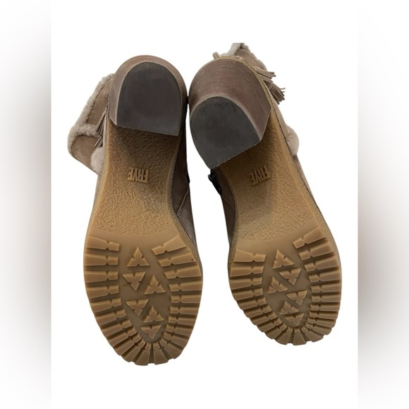 FRYE Jen Shearling Short Boot - taupe size 8 - Picture 9 of 16